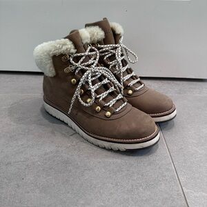 Cole Haan Brown Shearling-Lined Boots - size 7
